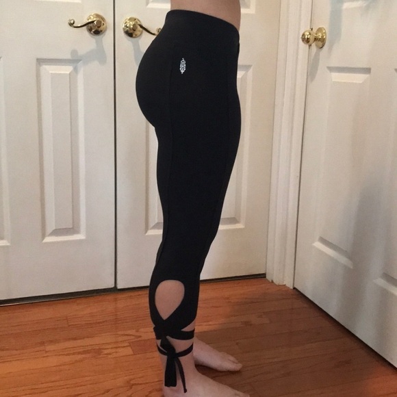 Free People movement black tie bottom yoga tights - Picture 3 of 6